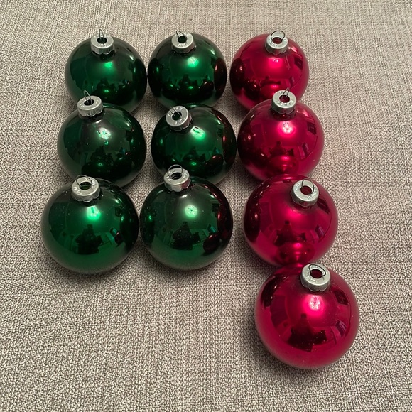 Set of 10 Vintage RAUCH IND. Glass Christmas Ornaments in Good Condition - Picture 1 of 11